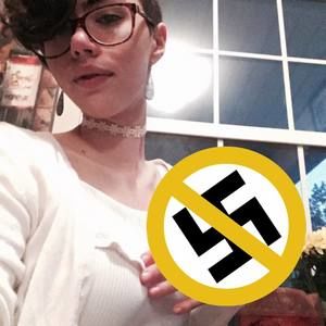 Meet your Posher, Genevieve